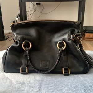 Beautiful Dooney and Bourke bag.